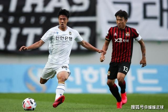 巴萨以5-1大胜费耶诺德！拉菲尼亚状态火热，亚马尔大放异彩